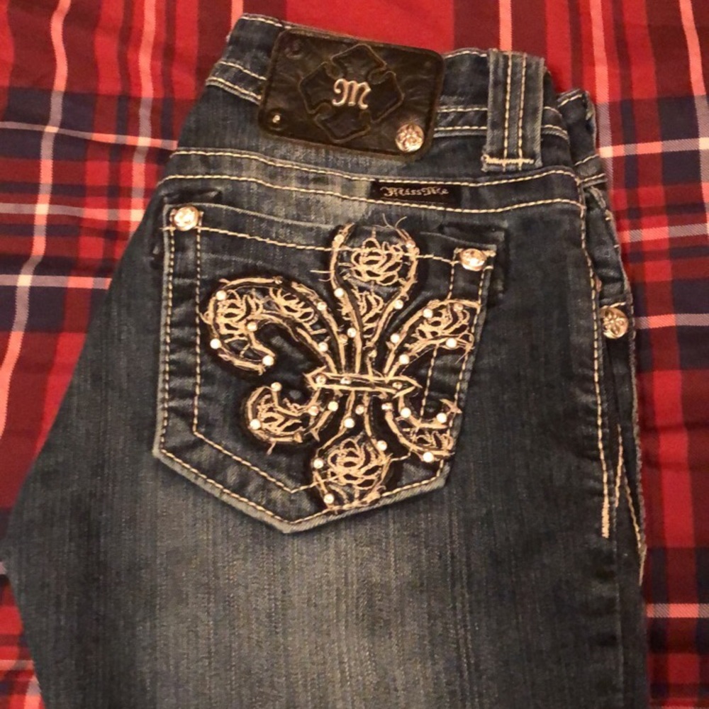 Miss me jeans!!